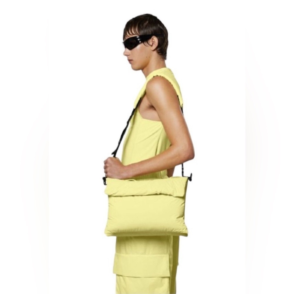 NWT RAINS Loop Crossbody Bag Straw - Picture 7 of 9